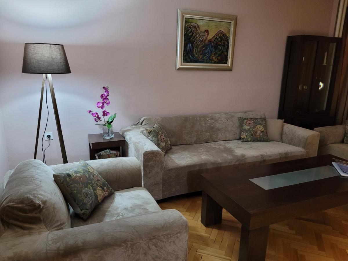 Soleil Central Apartments Skopje Buitenkant foto