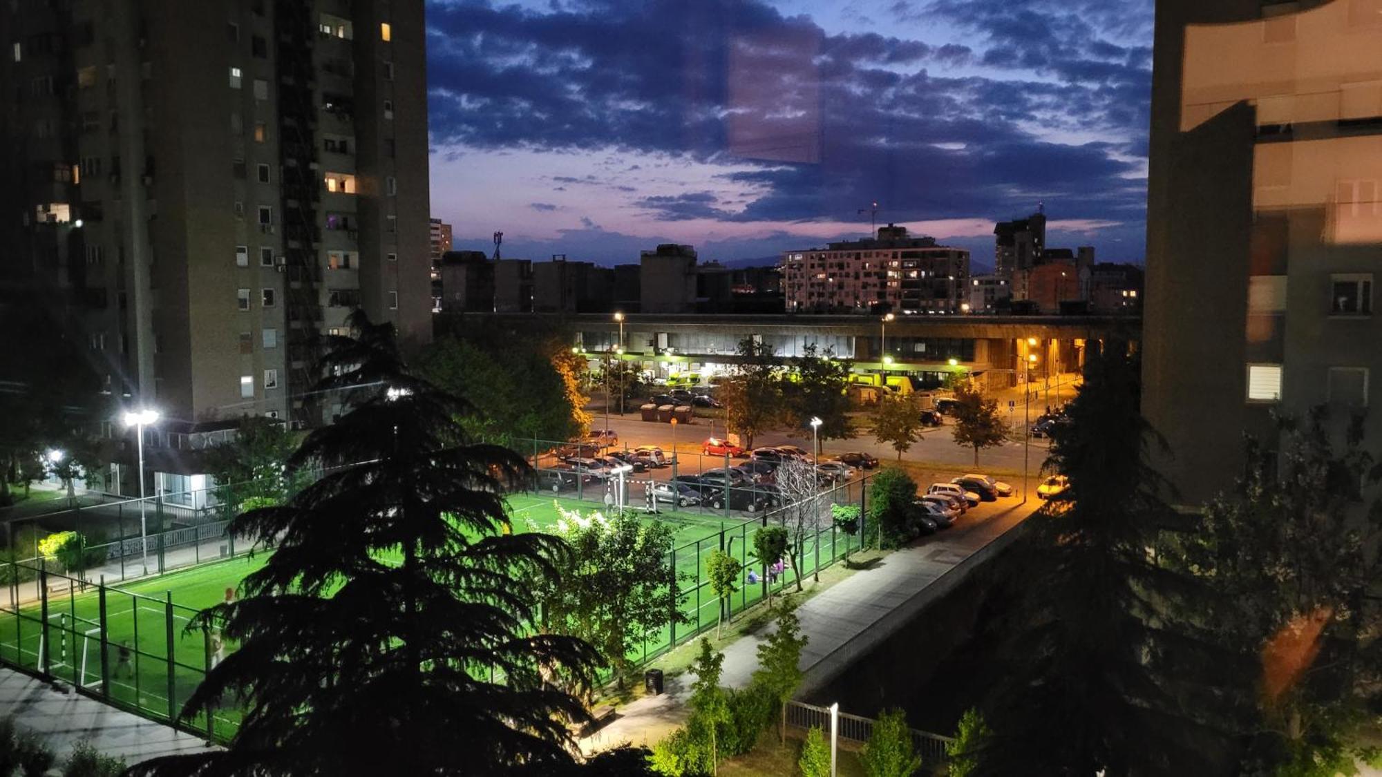 Soleil Central Apartments Skopje Buitenkant foto